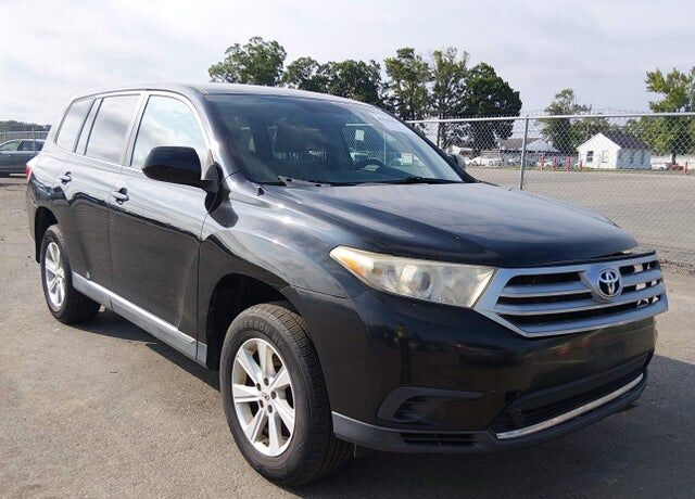 2011 TOYOTA Highlander
