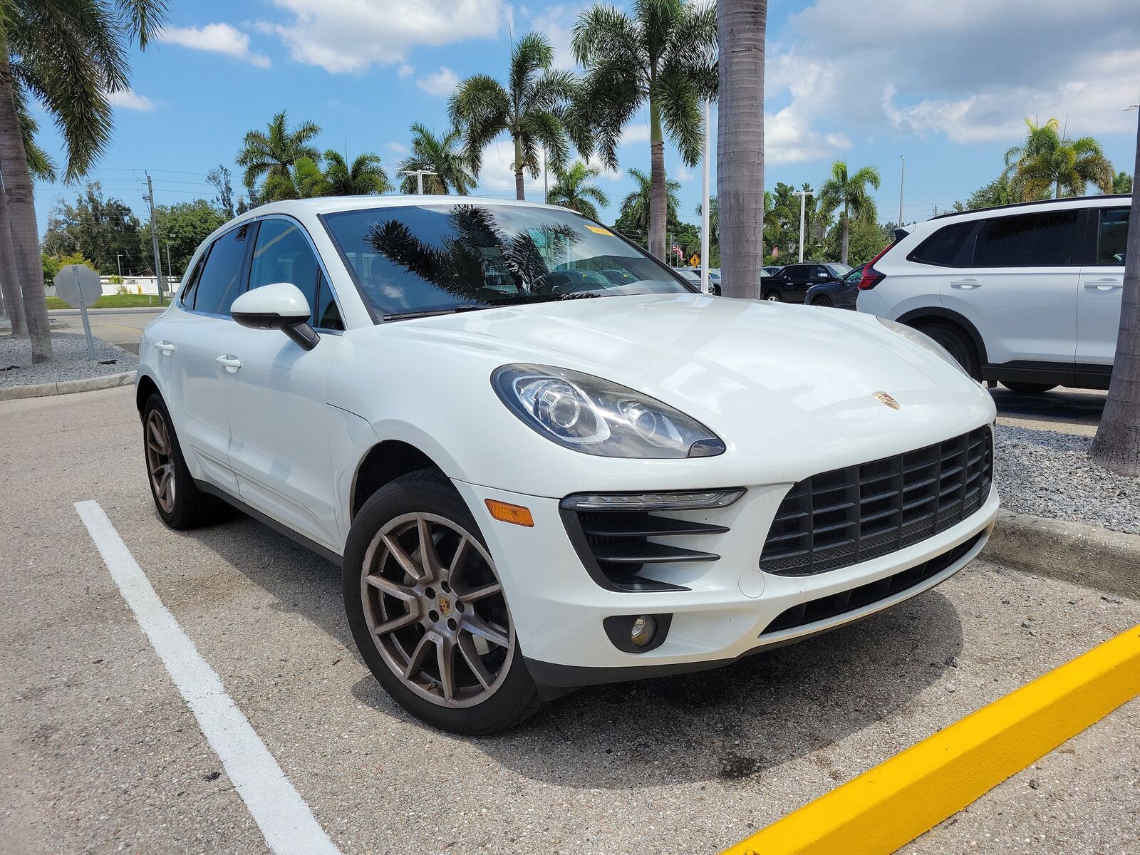 2018 PORSCHE Macan