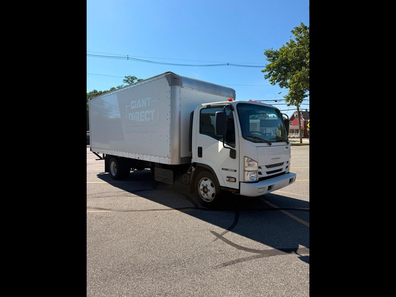 2022 ISUZU NQR