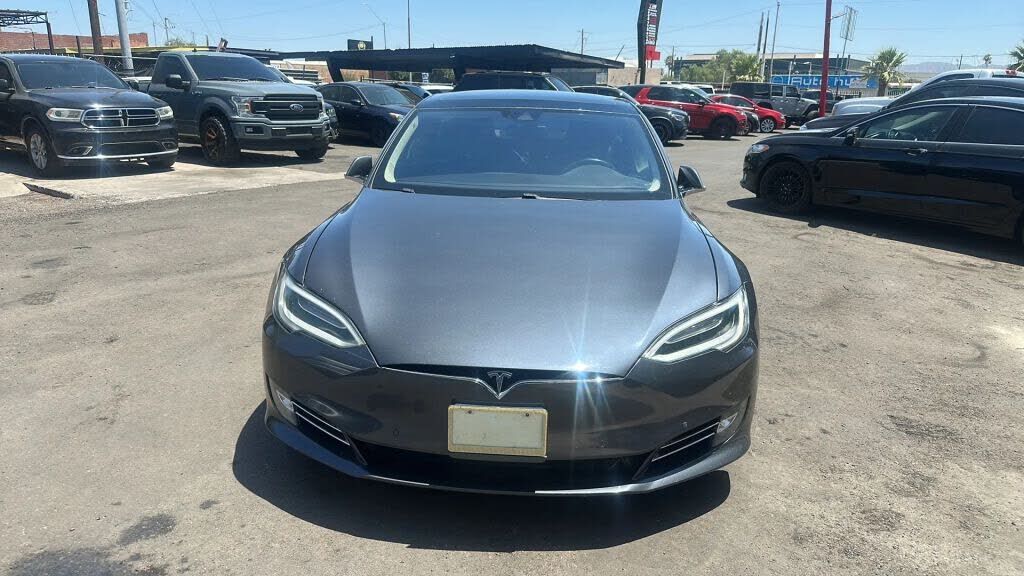 2016 TESLA Model S