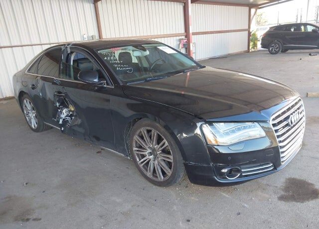 2011 AUDI A8