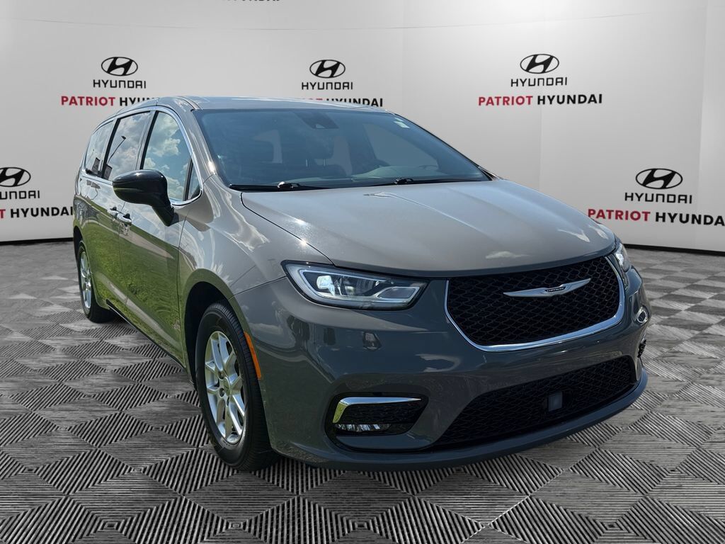 2025 CHRYSLER Pacifica