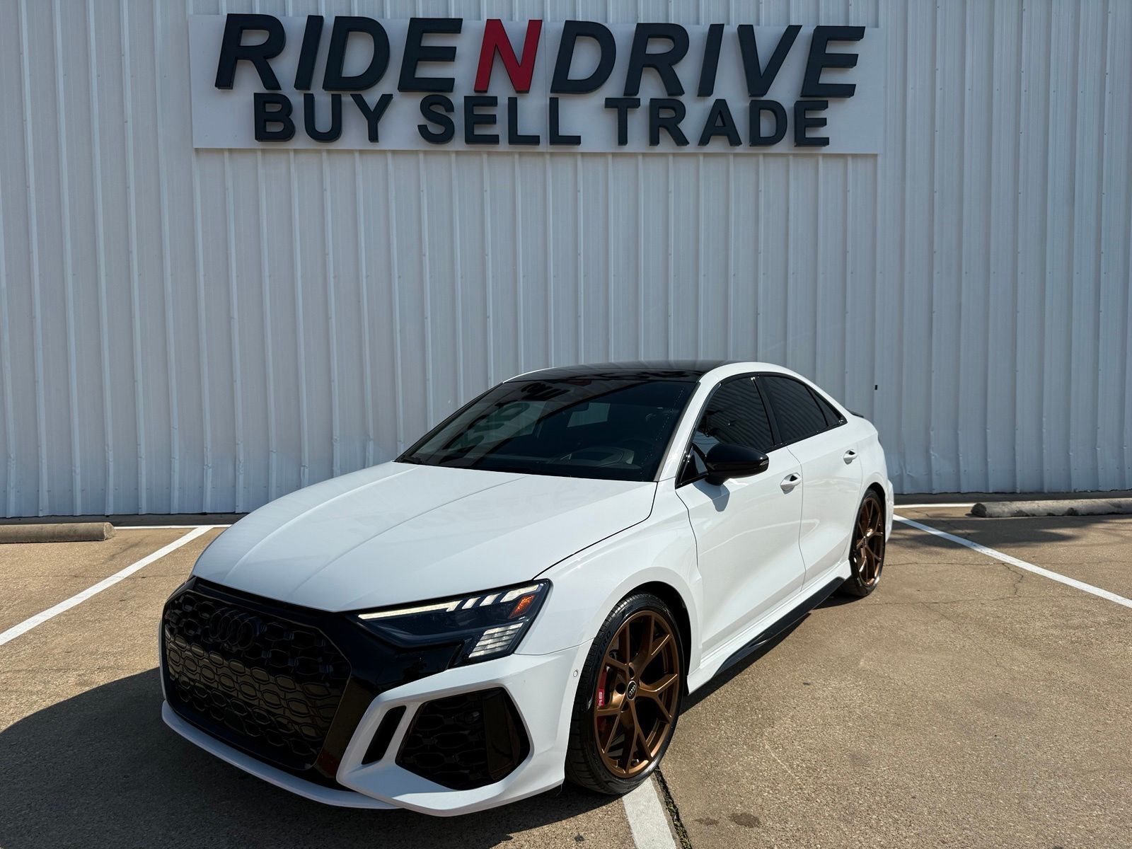 2022 AUDI RS3