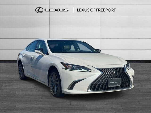 2024 LEXUS ES