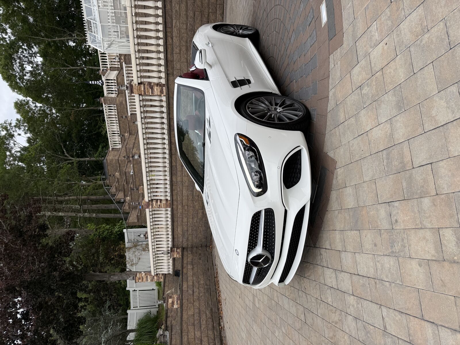 Mercedes-Benz SL-Class
