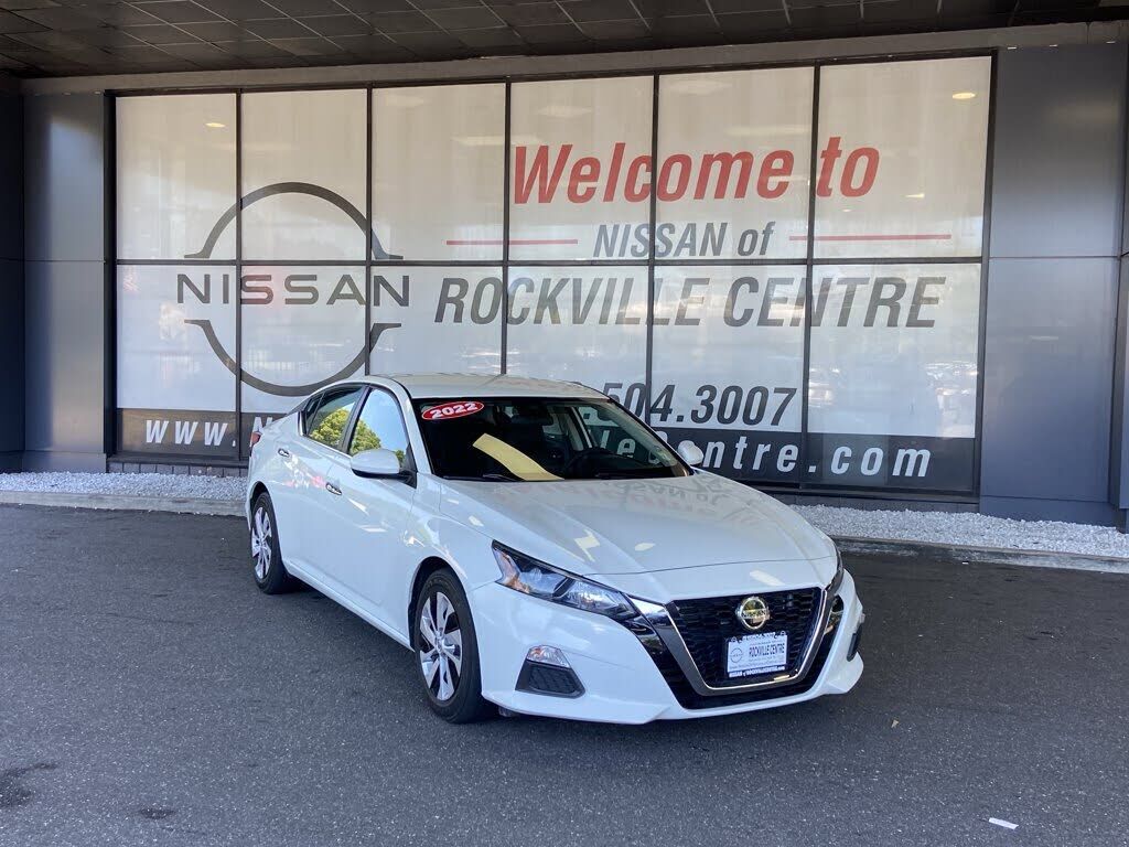 2022 NISSAN Altima