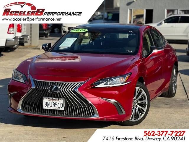 2019 LEXUS ES