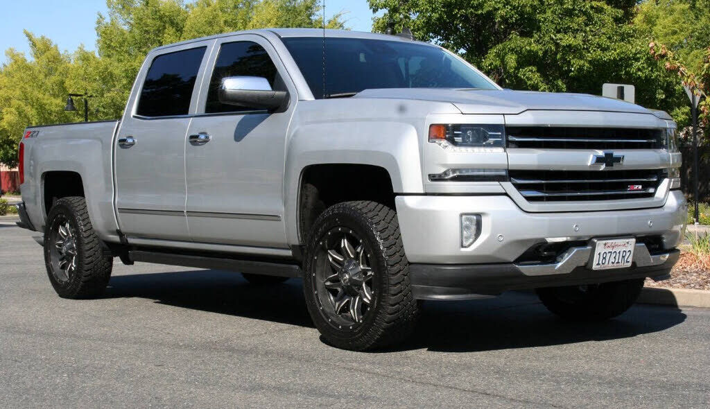 2018 CHEVROLET Silverado