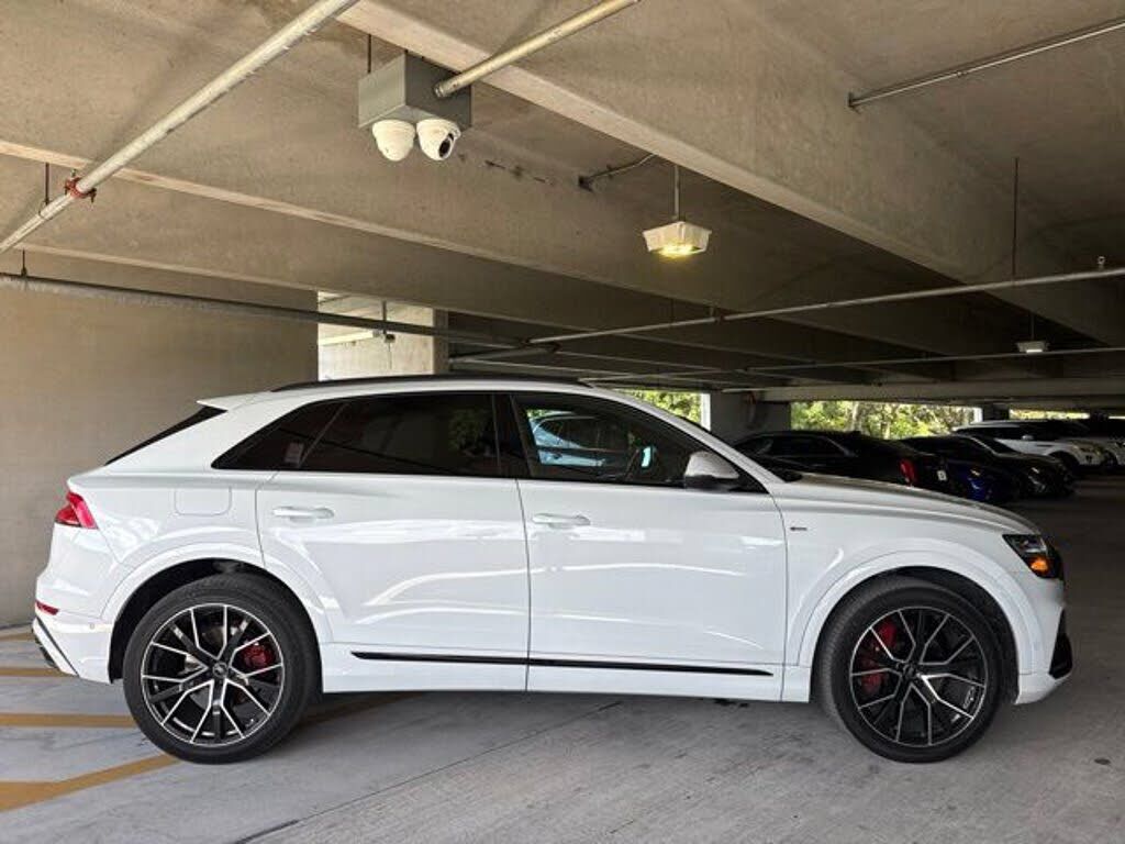 2022 Audi Q8