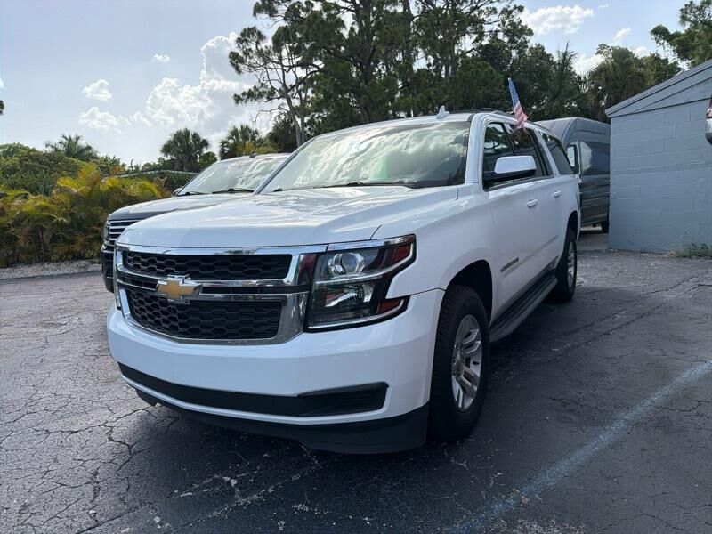 2016 CHEVROLET Suburban
