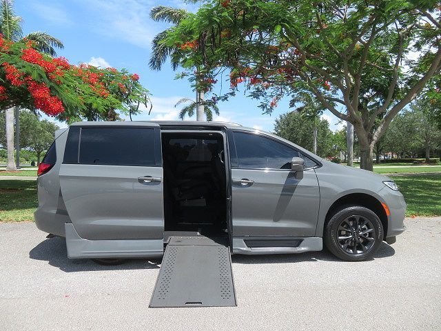 2021 CHRYSLER Pacifica