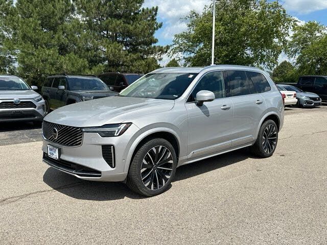 2025 VOLVO XC90