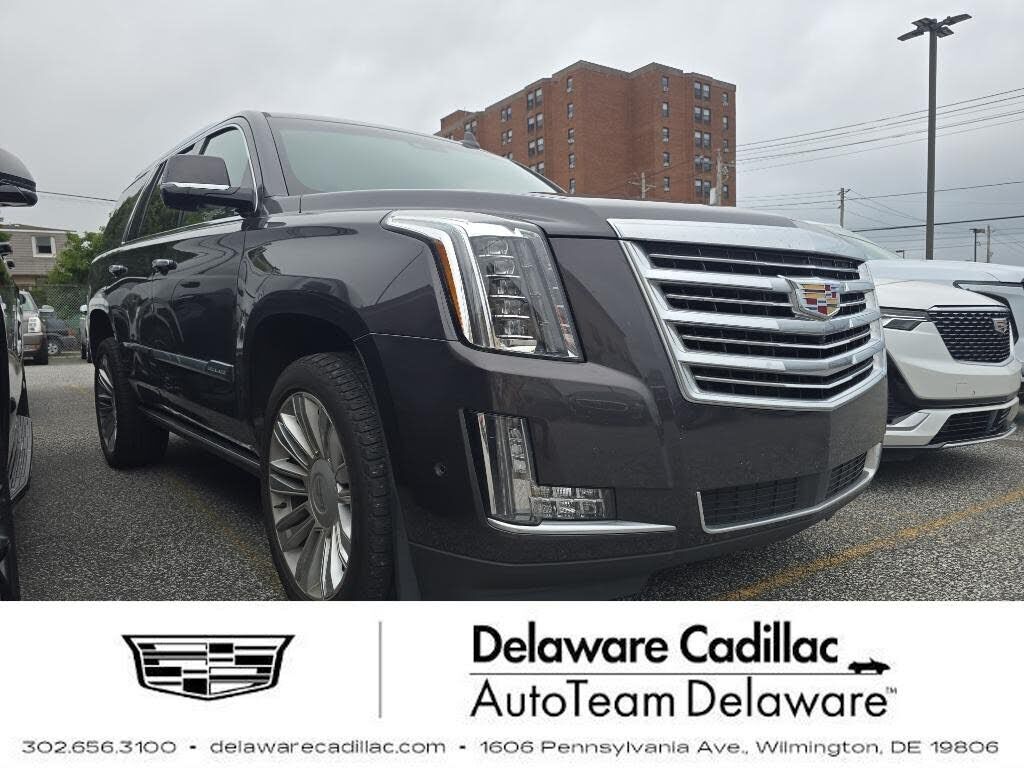 2017 CADILLAC Escalade