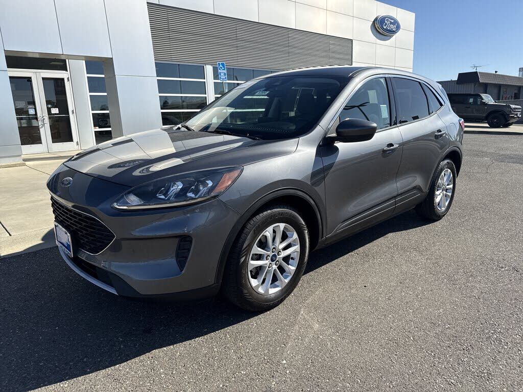 2021 FORD Escape