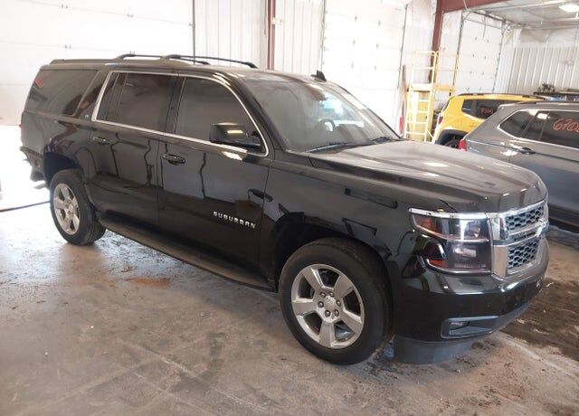 2017 CHEVROLET Suburban