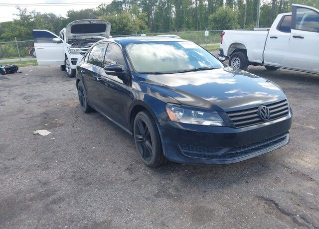 2014 VOLKSWAGEN Passat