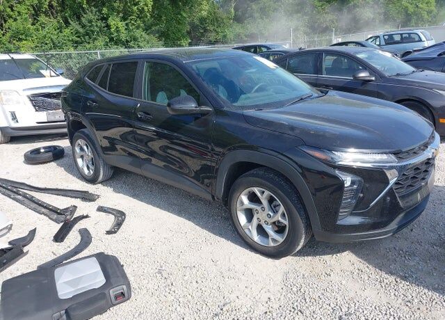 2024 CHEVROLET Trax