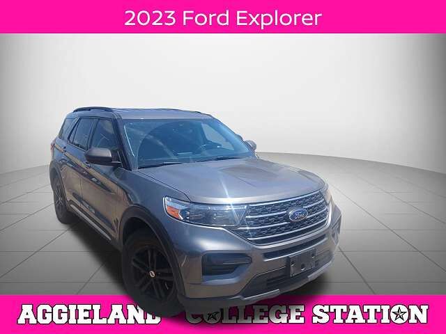 2023 FORD Explorer