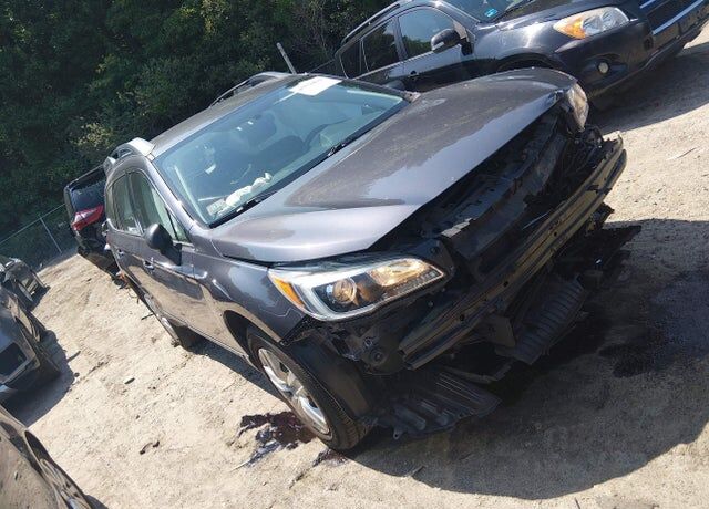 2015 SUBARU Outback