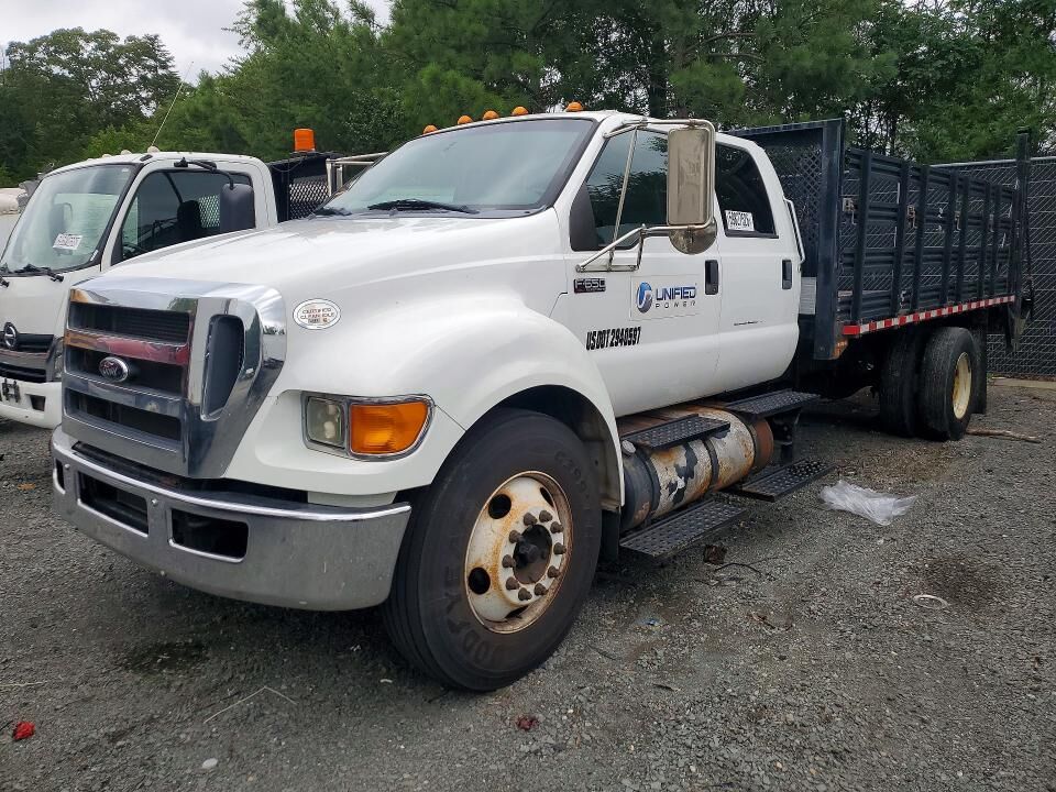 2015 FORD F-650