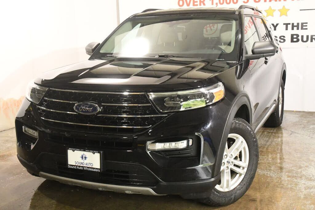 2021 FORD Explorer