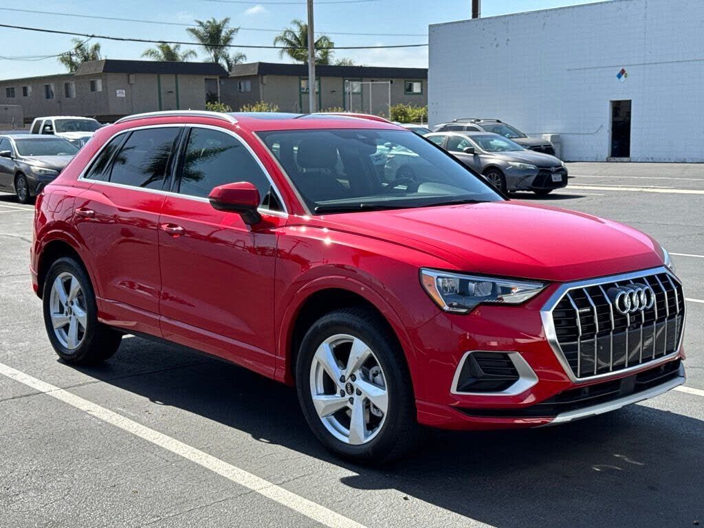 2022 AUDI Q3