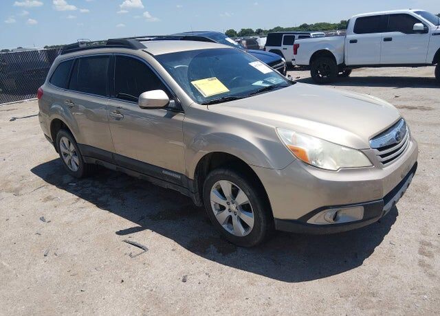 2010 SUBARU Outback