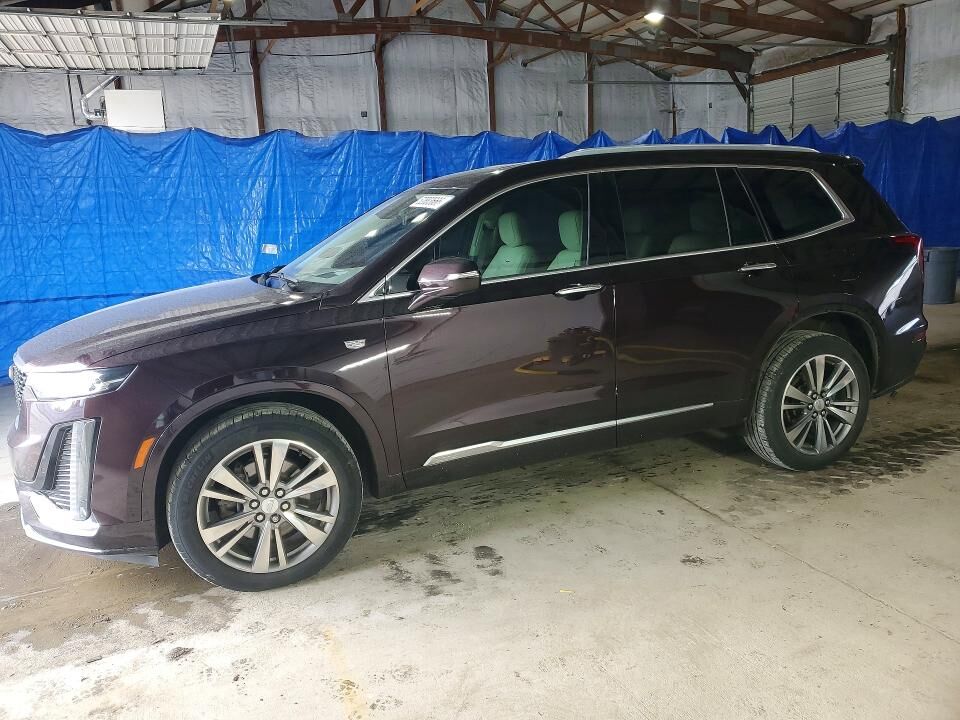 2021 CADILLAC XT6