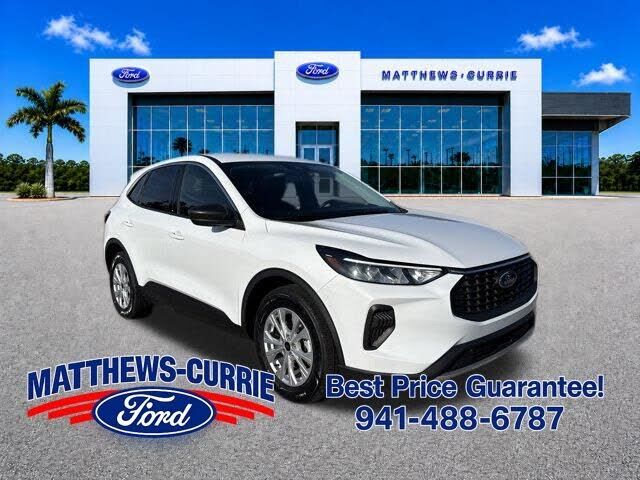 2024 FORD Escape