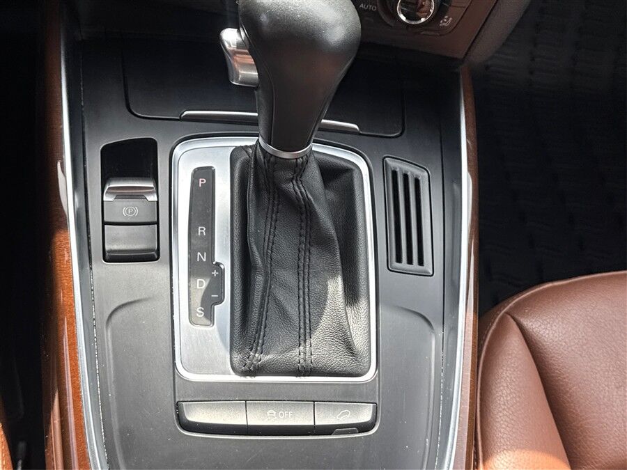 2012 AUDI Q5