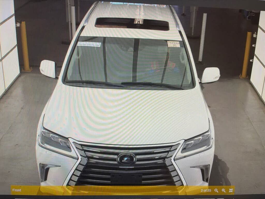 2017 LEXUS LX