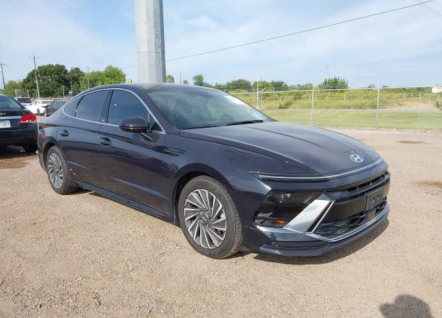2025 HYUNDAI Sonata