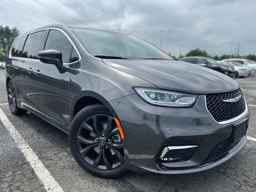 2022 CHRYSLER Pacifica