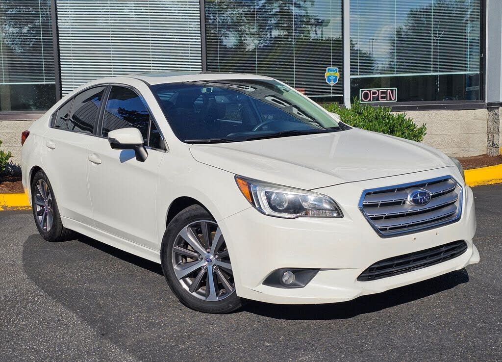2017 SUBARU Legacy