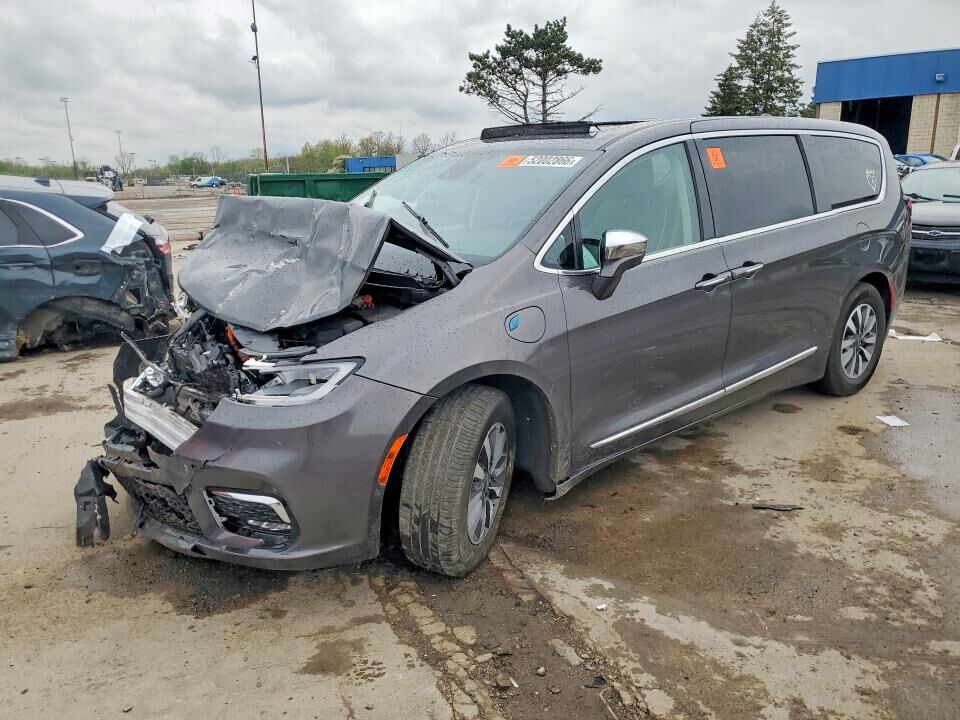 2022 CHRYSLER Pacifica