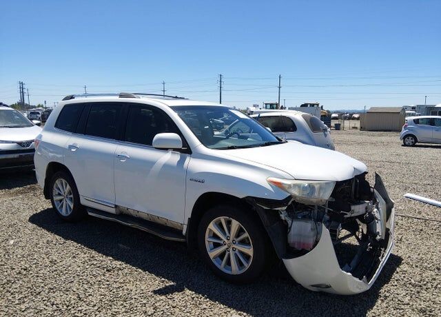 2013 TOYOTA Highlander