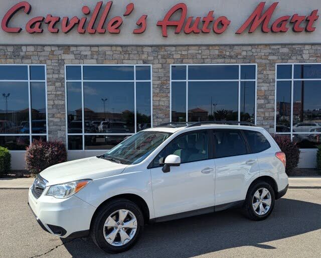 2016 SUBARU Forester