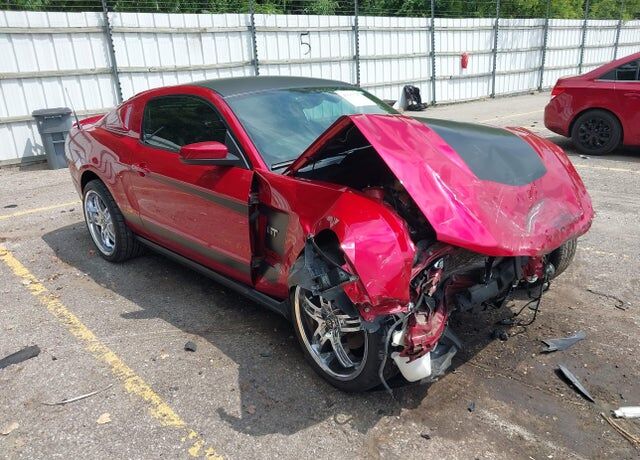 2010 FORD Mustang