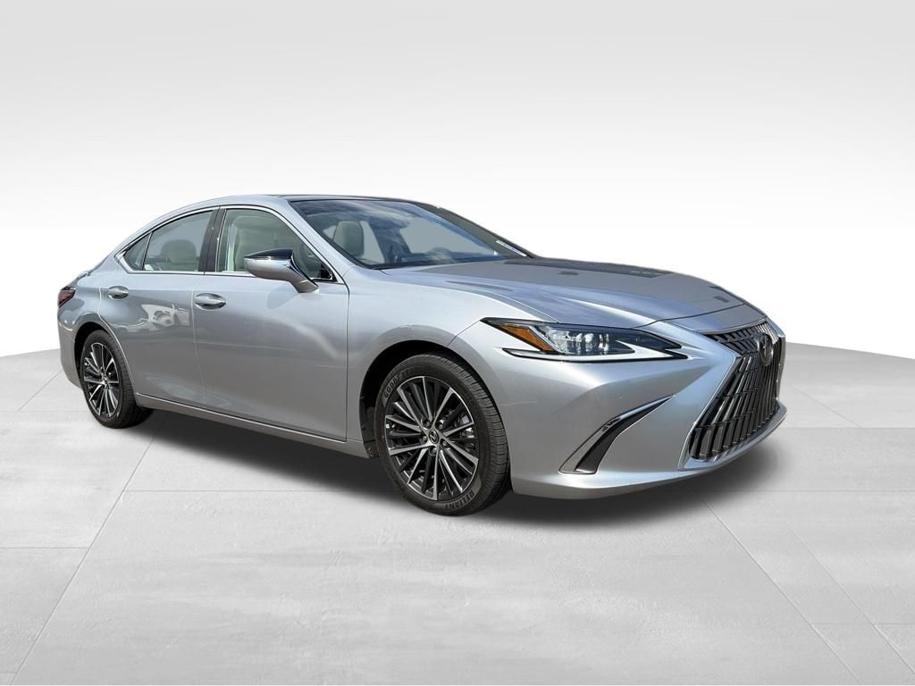 2022 LEXUS ES