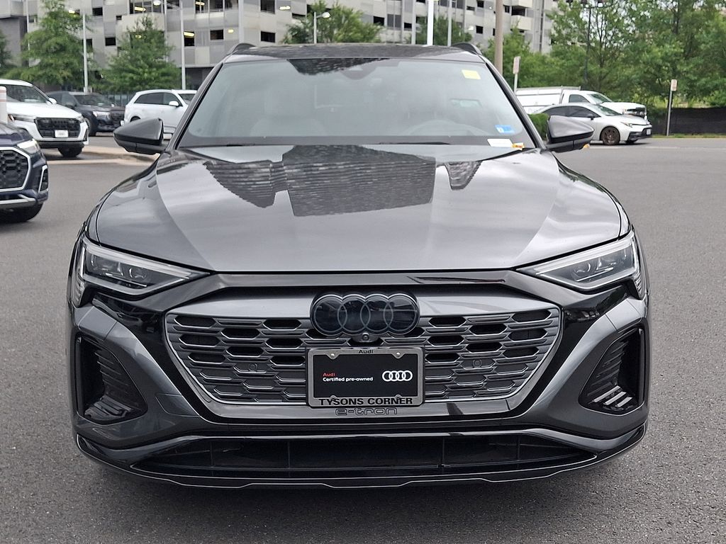 2024 Audi Q8