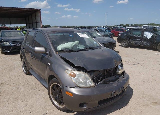 2004 TOYOTA SCION