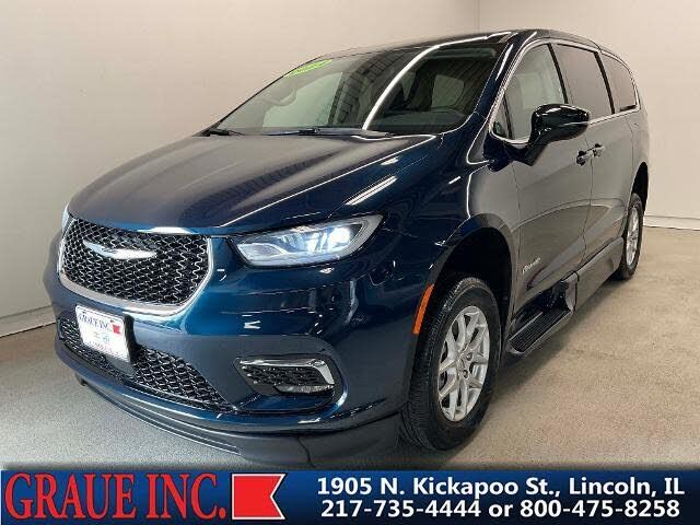 2024 CHRYSLER Pacifica