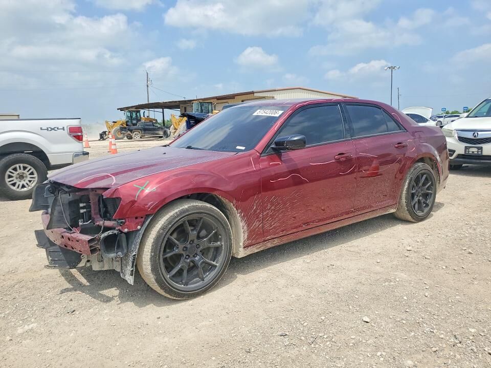 2019 CHRYSLER 300