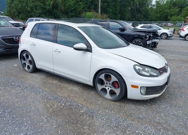 2011 VOLKSWAGEN GTI