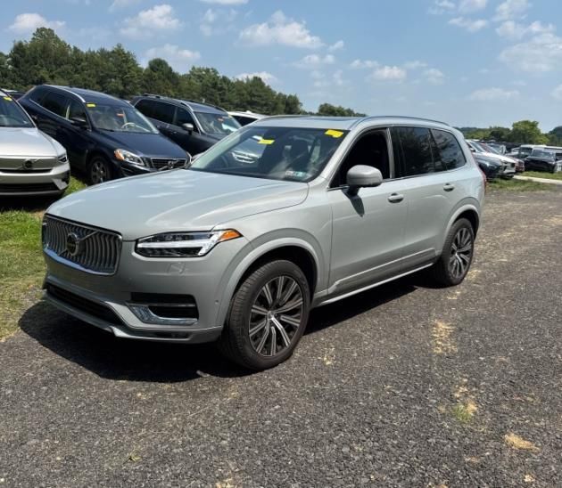 2024 VOLVO XC90