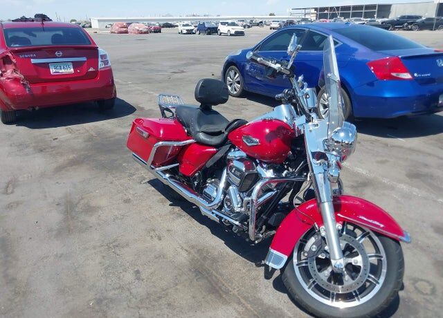 2018 HARLEY DAVIDSON FLHR / Road King