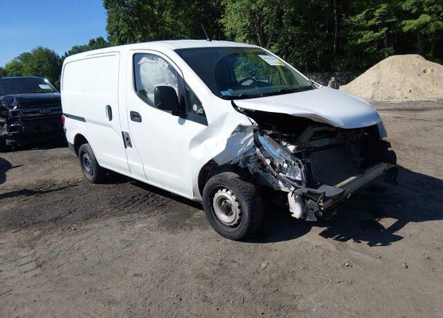 2015 NISSAN NV200