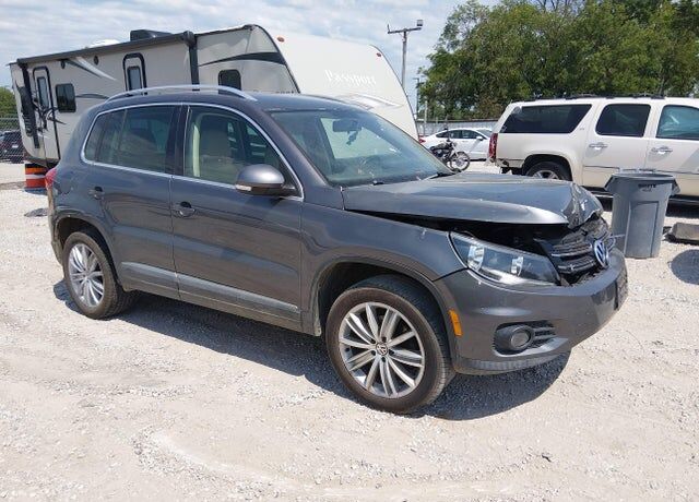 2013 VOLKSWAGEN Tiguan