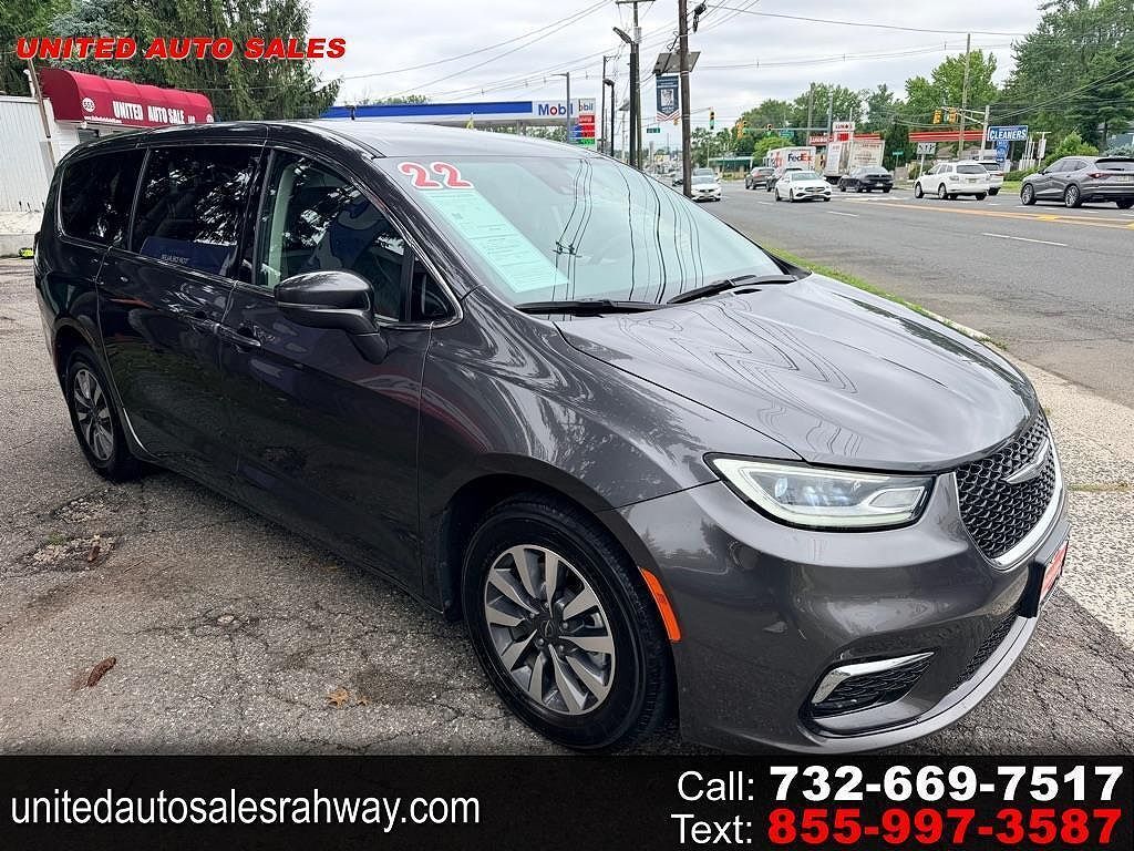 2022 CHRYSLER Pacifica