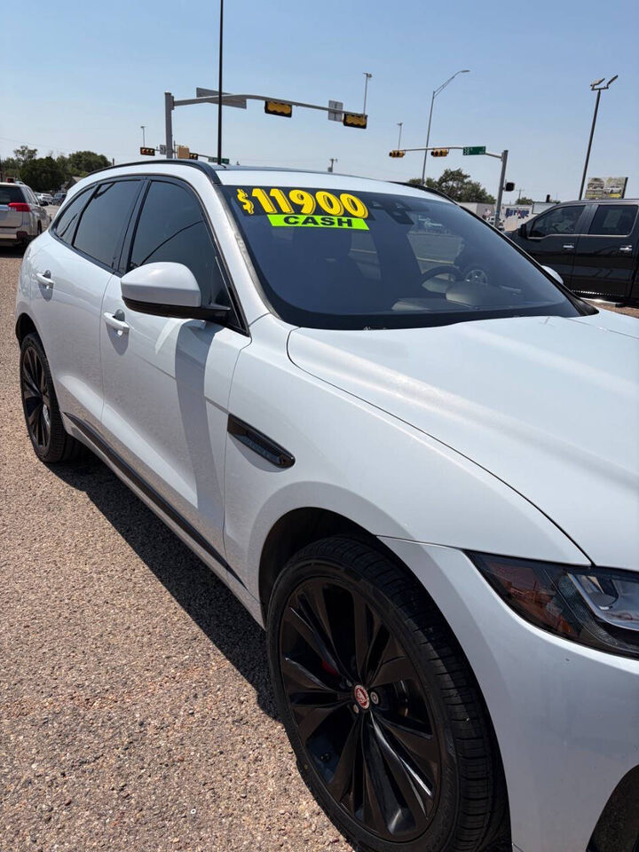 2017 JAGUAR F-Pace